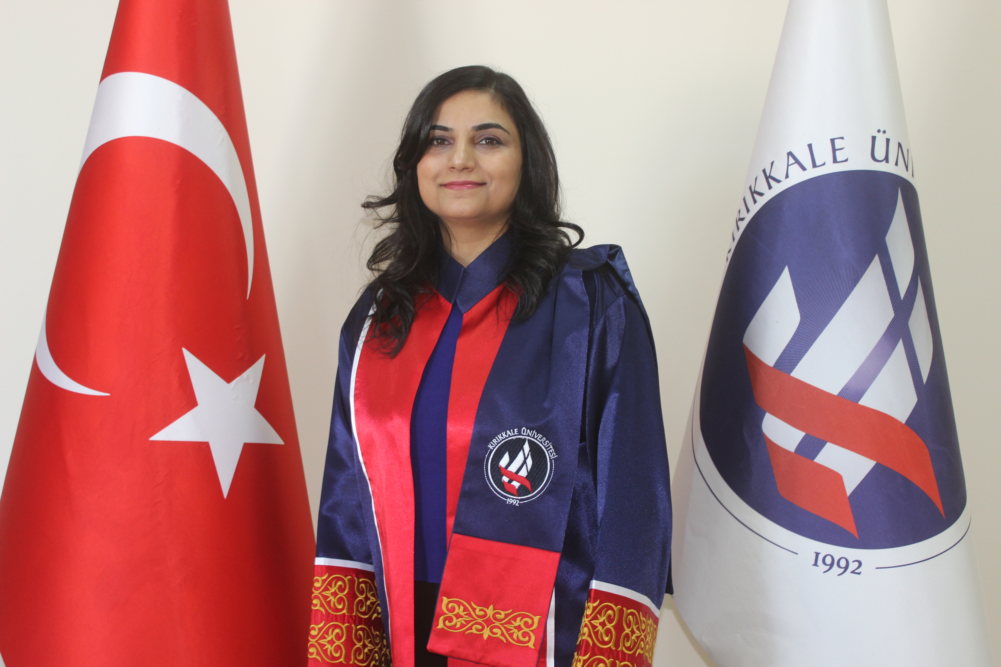 ÖZGE PINAR AKKAŞ