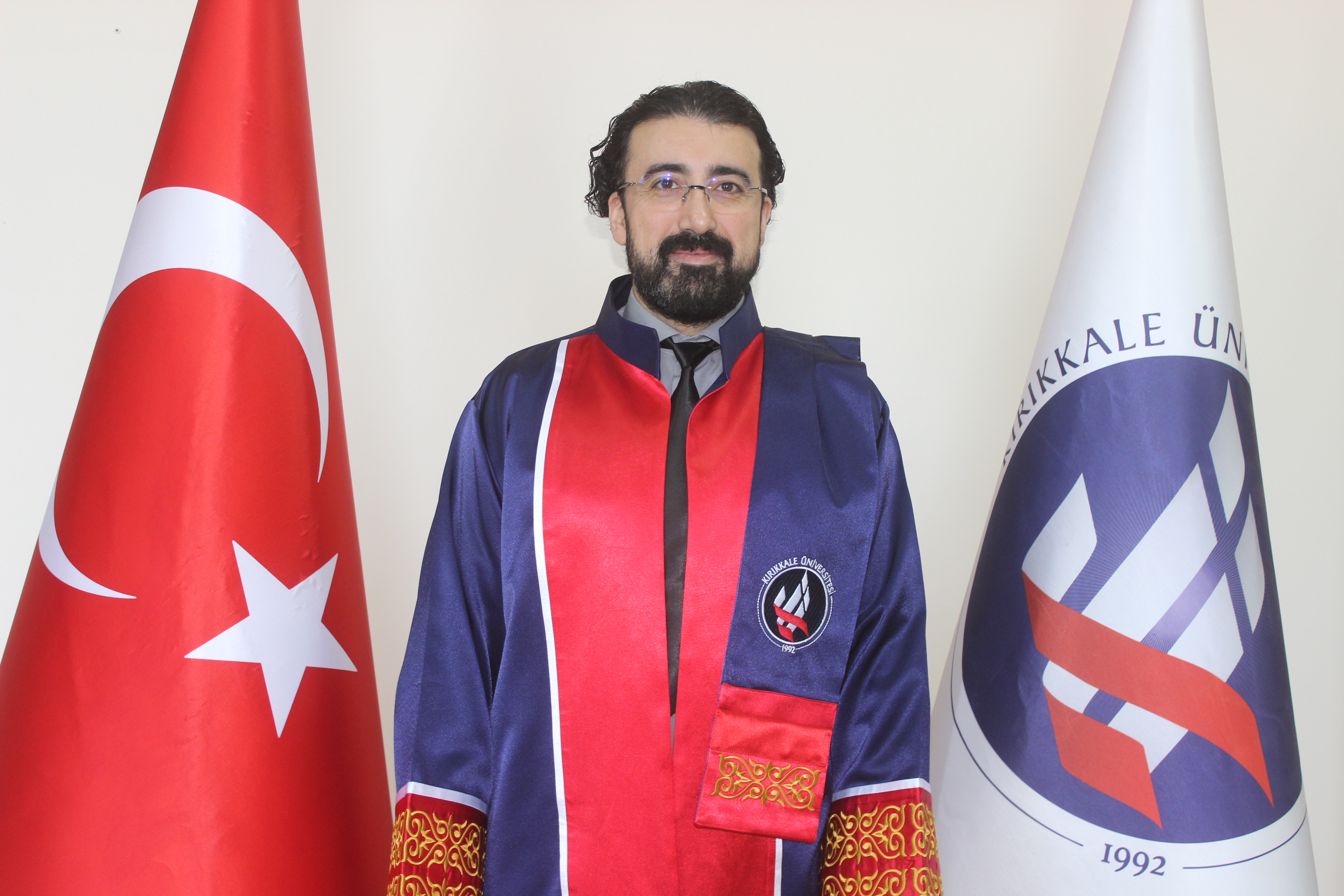 HÜSEYİN AYDİLEK (Dekan Yardımcısı)