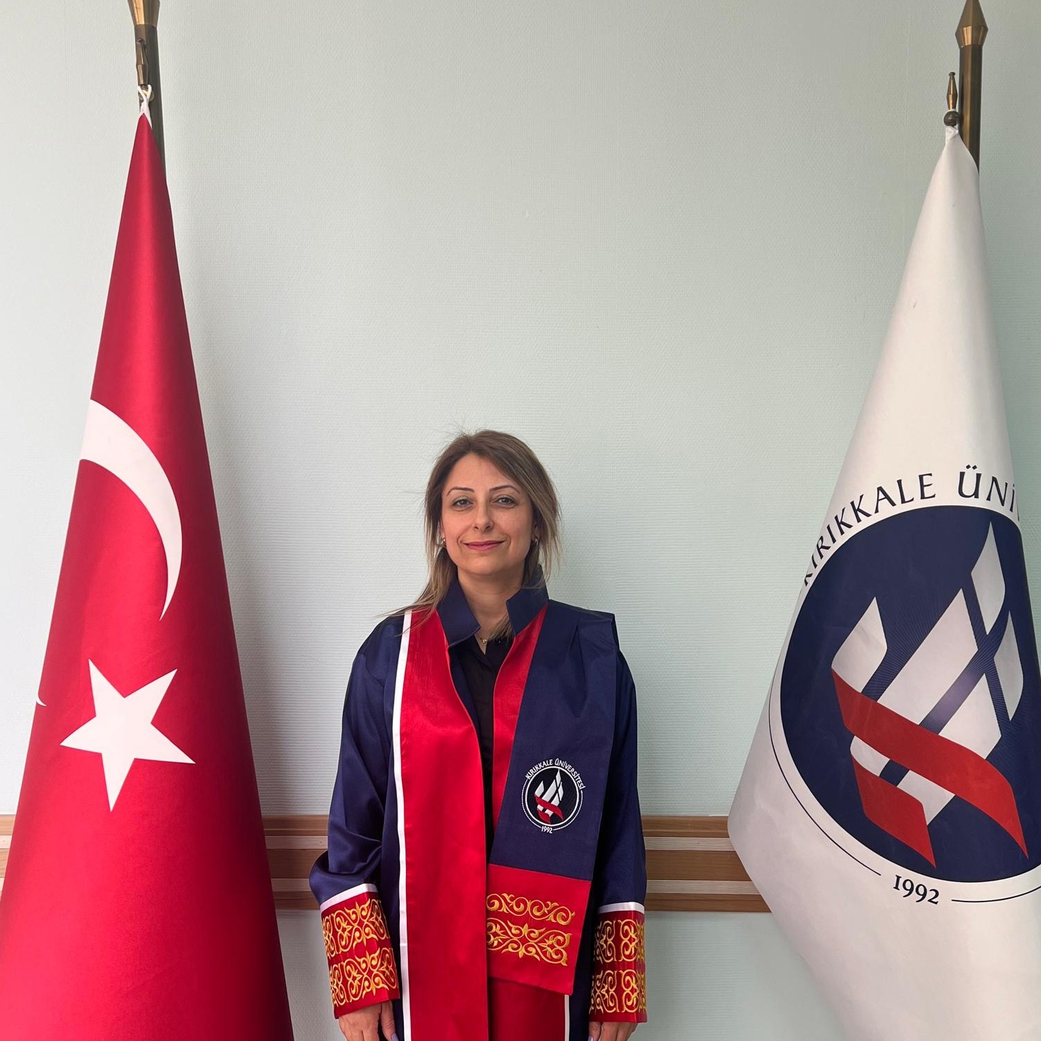 Nimet VARLIK