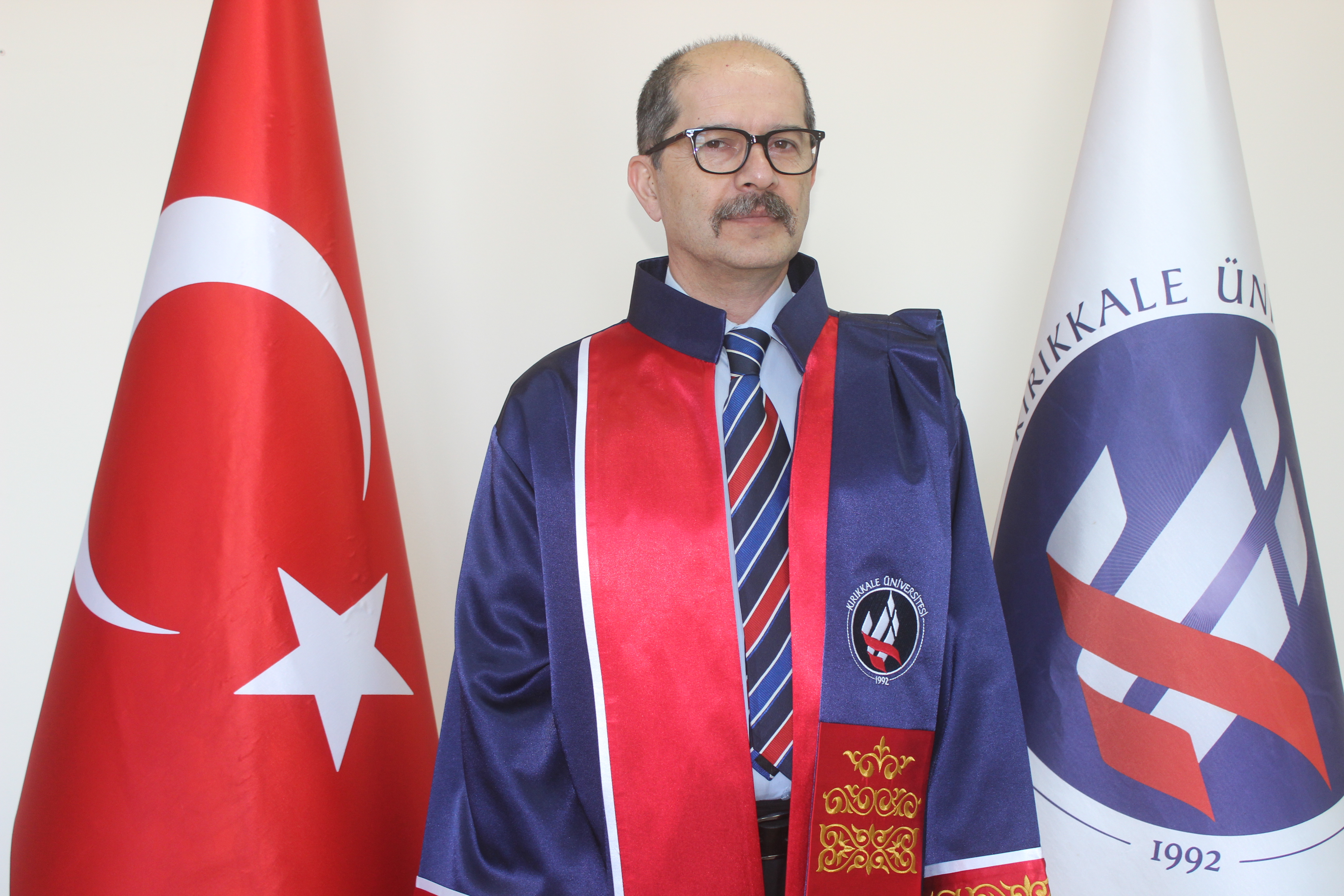 Hakan ŞİMŞEK                     (ANABİLİM DALI BAŞKANI)