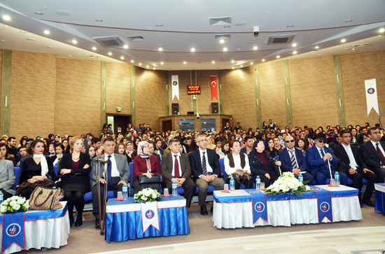 Görme Engelli Halk Ozanı Aşık Veysel Üniversitemizde Anıldı