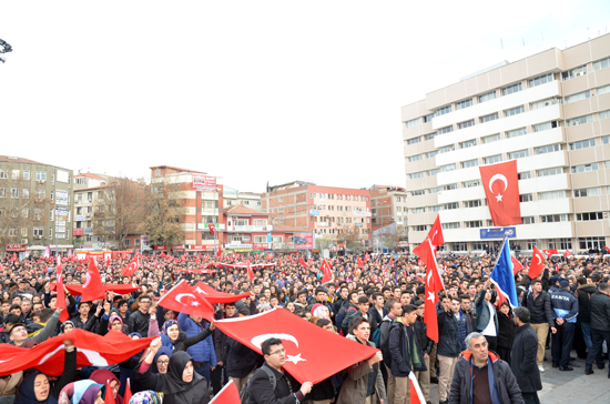  Üniversitemiz  “Teröre Lanet, Polisimize Destek”  İçin Yürüdü