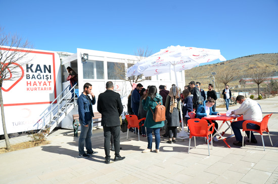 Üniversitemizde Kan Bağışı Yapıldı