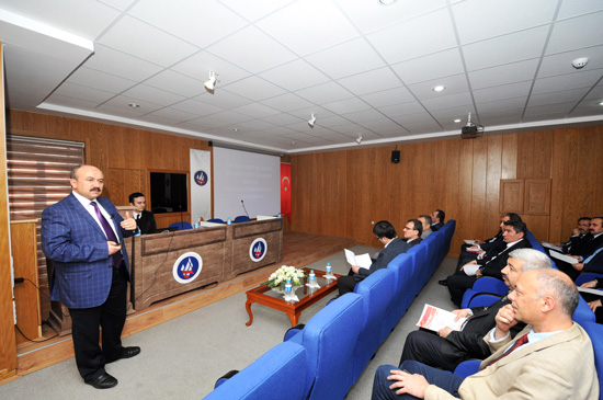 Üniversitemiz Müşteri Memnuniyeti Yönetim Sistemini Uygulamaya Başlıyor