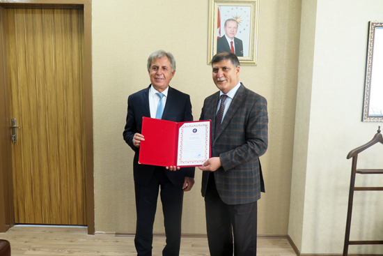  Kırıkkale Üniversitesi Öğretmenler Gününü Kutladı