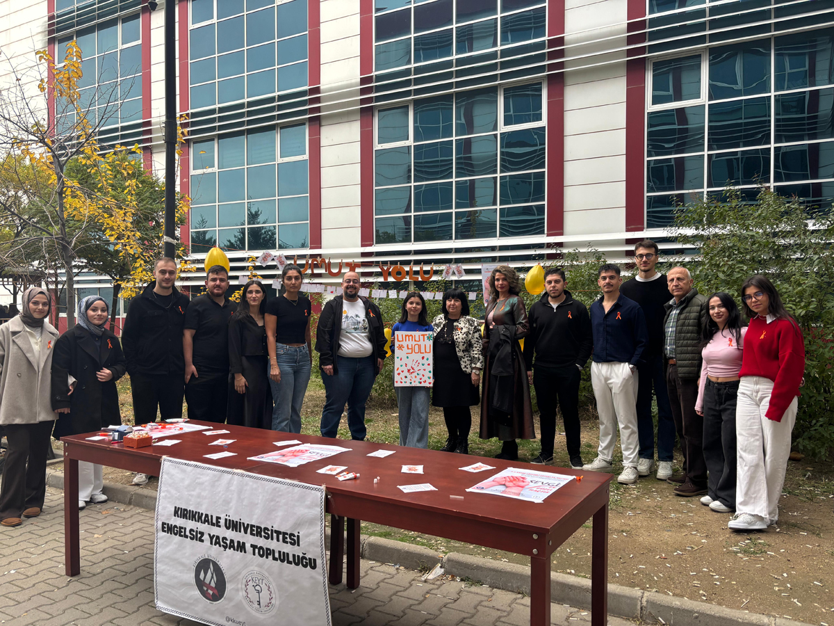 Engelsiz Yaşam Topluluğundan L&#246;semili &#199;ocuklara Destek
