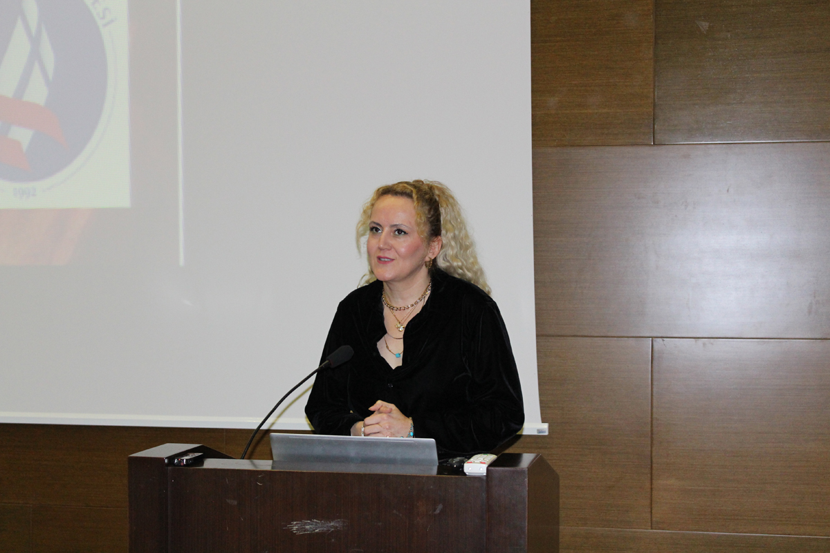 Üniversitemizde “İstiklale Giden Yolda Akif’i Anlamak ve Çanakkale Şehitleri” Konulu Konferans Gerçekleştirildi