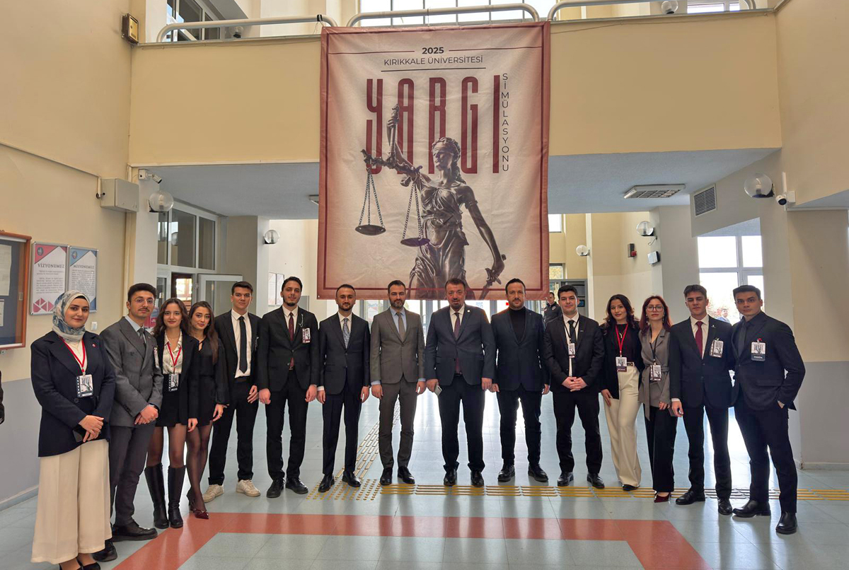 Hukuk Fak&#252;ltesi &#214;ğrencilerimiz Yargı Sim&#252;lasyonunda Mahkeme Tecr&#252;besi Edindiler
