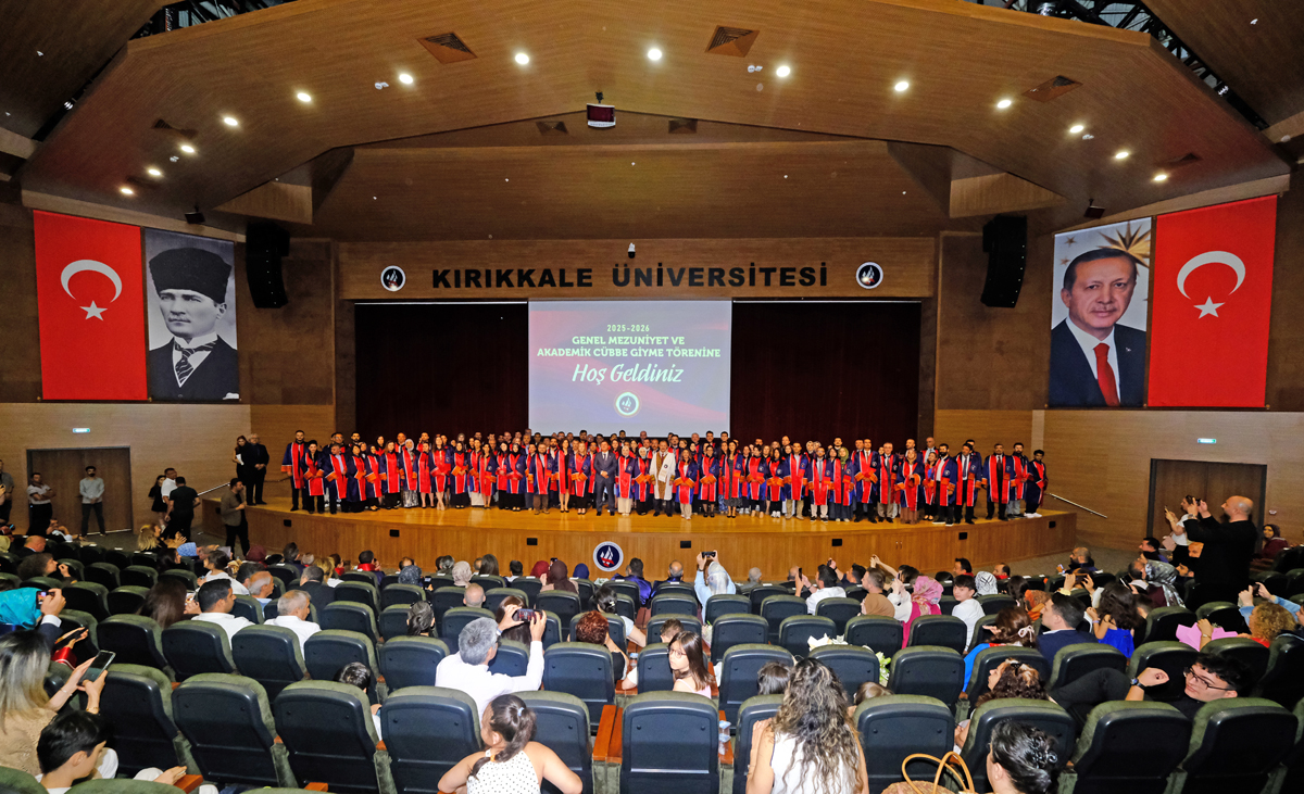 2025-2026 Genel Mezuniyet ve Akademik Cübbe Giyme Töreni Gerçekleştirildi