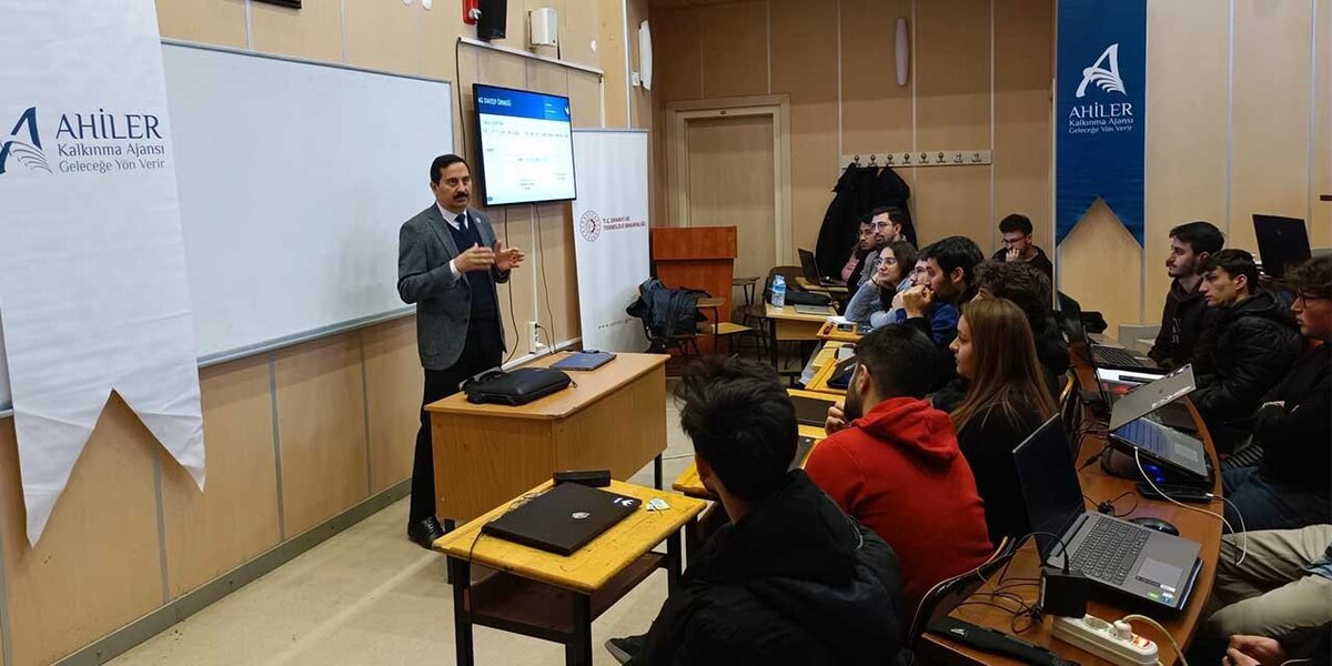 Üniversitemizde Siber Vatan Programı Eğitimleri Başladı