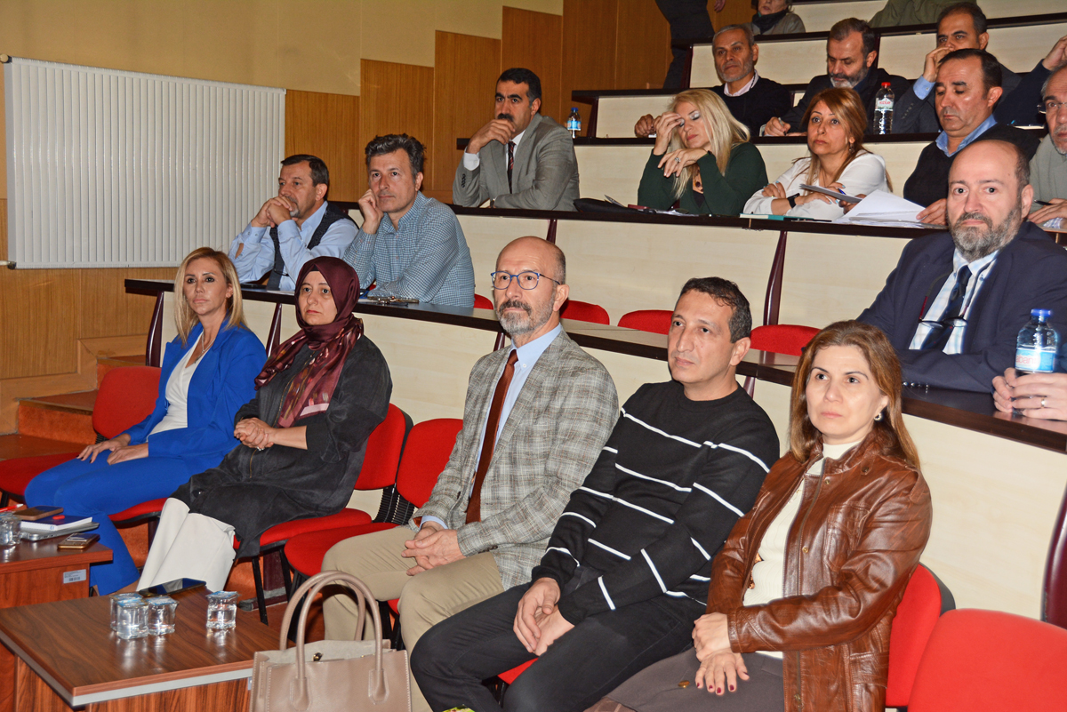 İktisadi ve İdari Bilimler Fakültemizde Kalite ve Akreditasyon Çalıştayı Düzenlendi