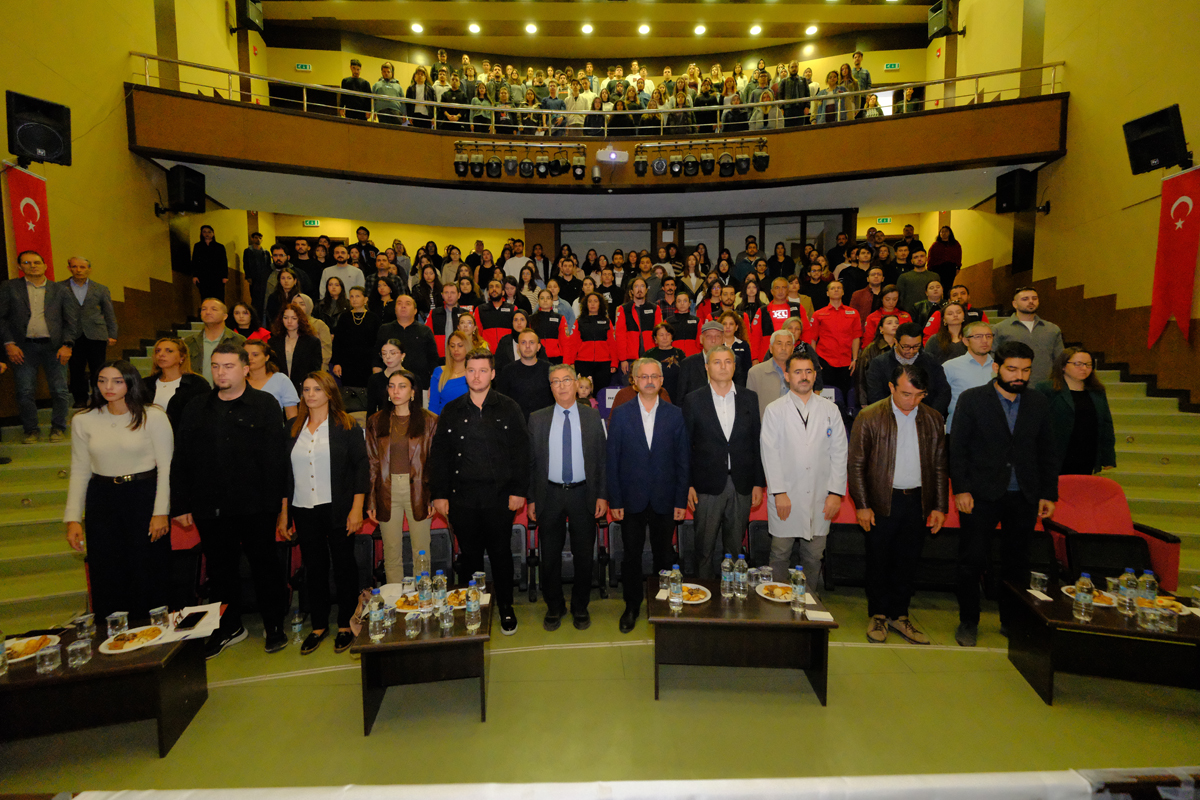 &#214;ğrencimiz G&#246;n&#252;ll&#252; Kahraman Bayram Eren Arslan, &#220;niversitemizde  Anıldı