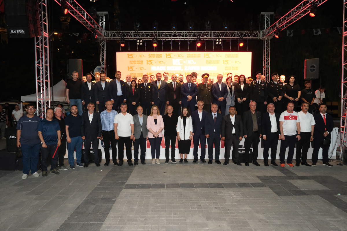 İrade Bizim, Zafer Bizim: Üniversitemiz 15 Temmuz Demokrasi ve Millî Birlik Günü Anma Programlarına Katıldı