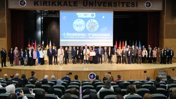 ‘Dünyada Çocuk Olmak’ Tüm Boyutlarıyla Üniversitemizde Konuşuldu