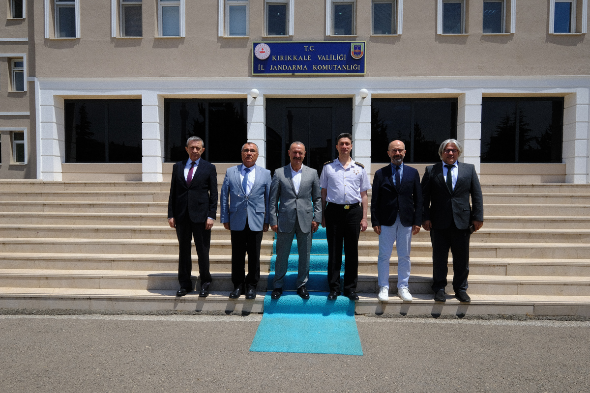 Rektörümüz Prof. Dr. Ersan Aslan’dan Kırıkkale İl Jandarma Komutanlığına Ziyaret