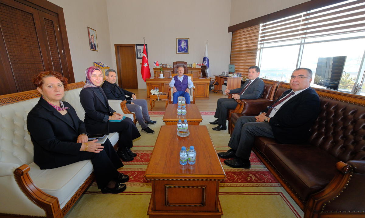 TSE Tetkikçileri Rıza Buğra Alp Giray Okumuş ve Mustafa Yörük, Rektörümüzü Ziyaret Etti