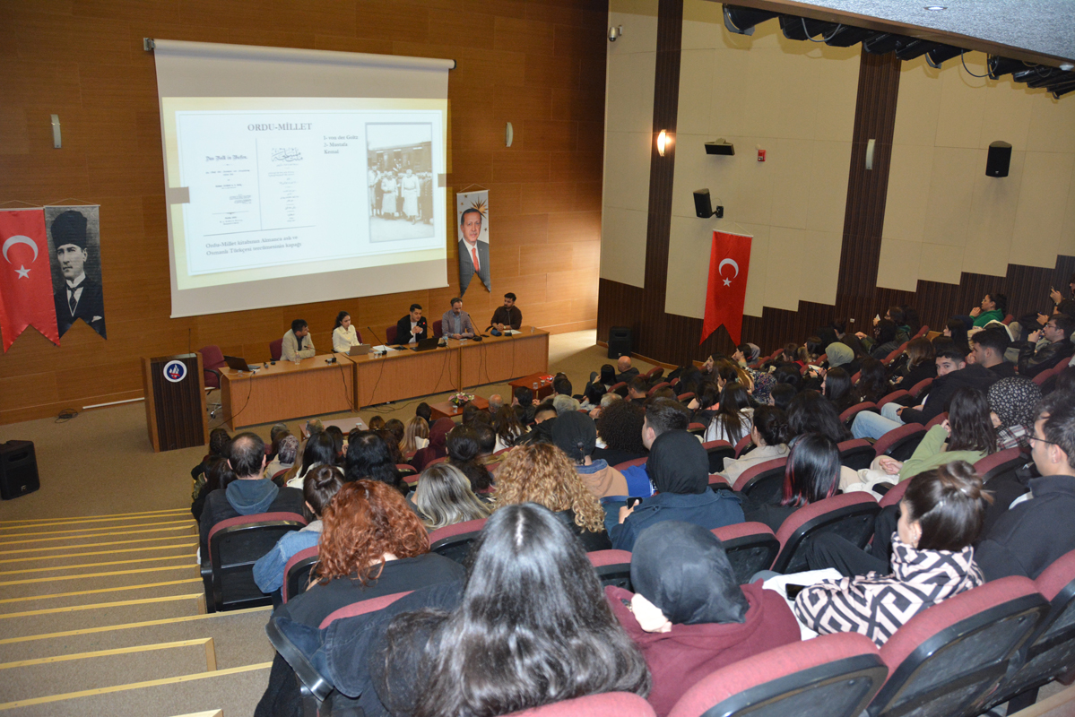 Üniversitemizde “Atatürk’ün Düşünce Dünyası Üzerine” Konferansı Düzenlendi