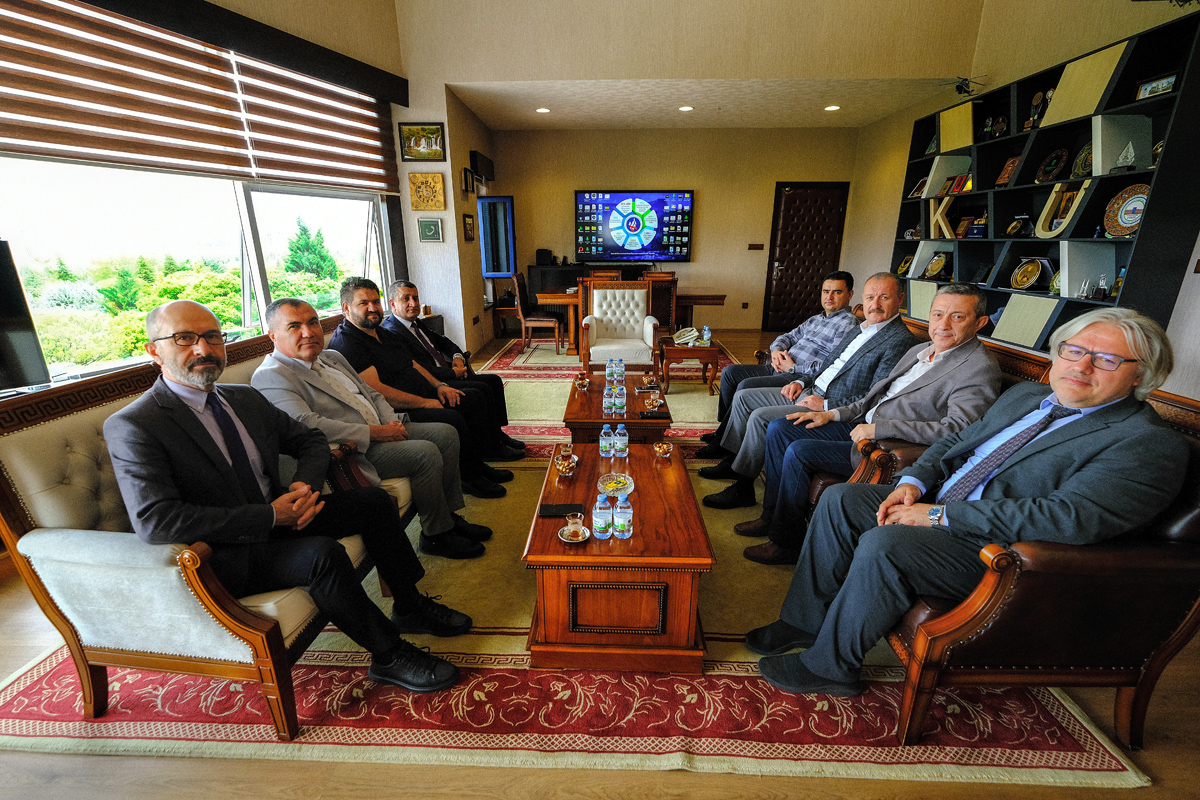 Yeni Görevlerine Atanan Akın Çetin ve Erkan Ceylan’dan Rektörümüz Prof. Dr. Ersan Aslan’a Nezaket Ziyareti