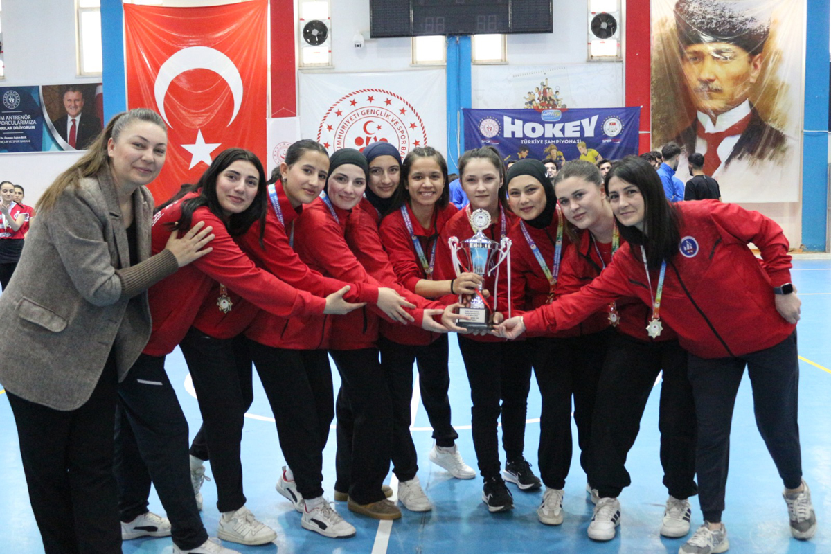 Kadın Hokey Takımımız, Namağlup Şekilde Türkiye Şampiyonu Oldu