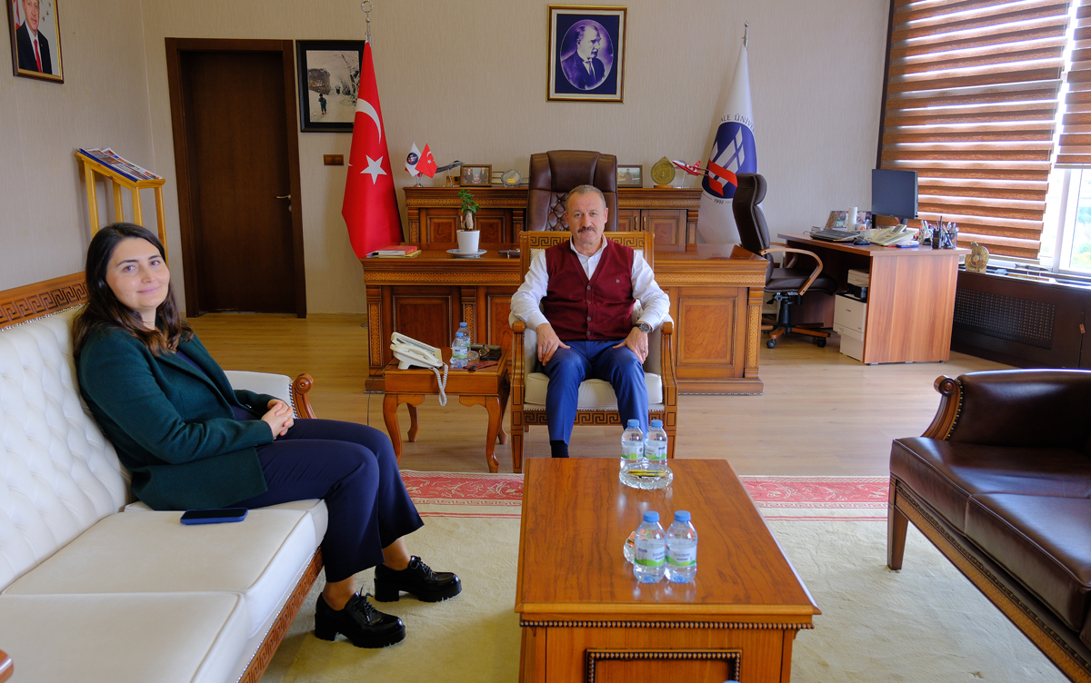 Bahşılı Kaymakamı Fidan Bozkır, Rekt&#246;r&#252;m&#252;z&#252; Ziyaret Etti