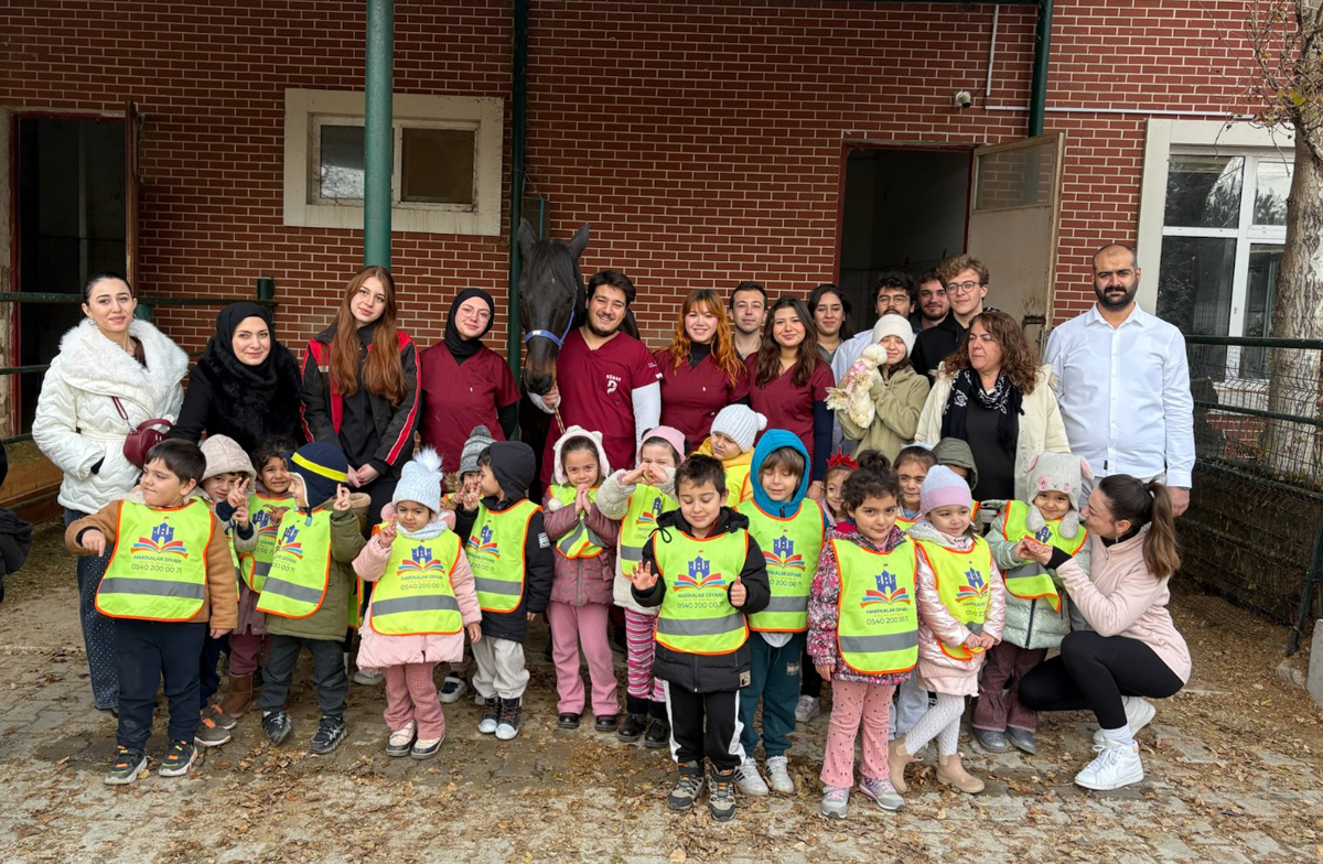 Özel Harikalar Diyarı Anaokulu Üniversitemiz Veteriner Fakültesini Ziyaret Etti