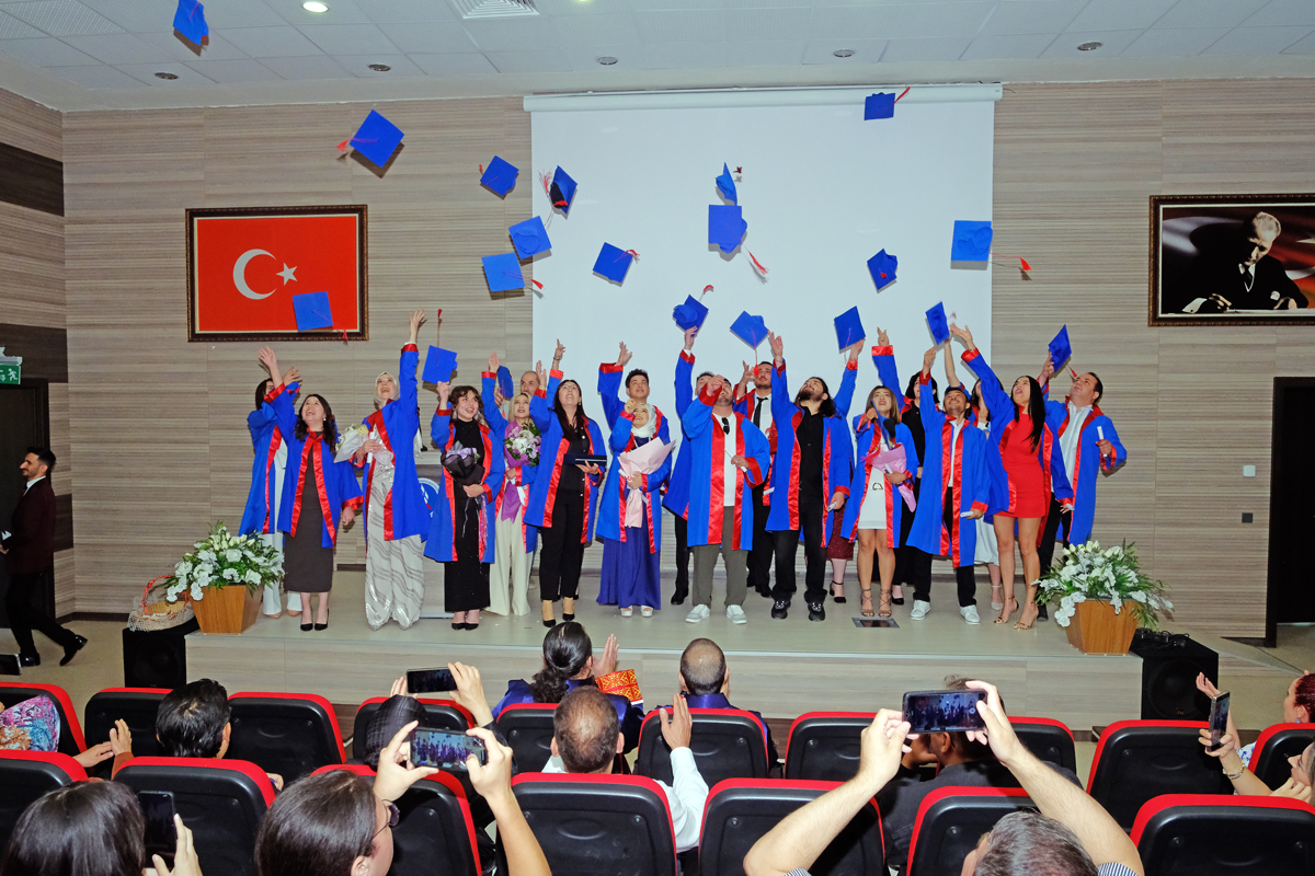 Güzel Sanatlar Fakültemiz Müzik Bölümü Mezunlarını Uğurladı