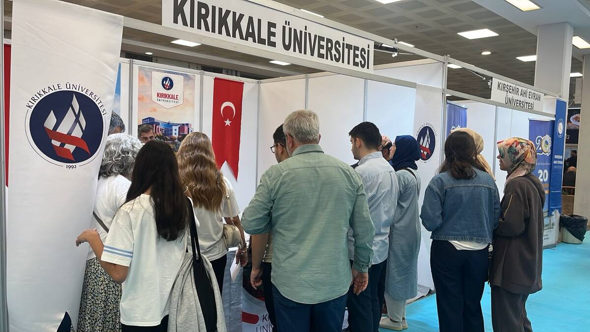 Üniversitemiz Ankara’daki Tanıtım Etkinliğinde Öğrencilerle Buluştu