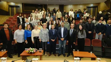 Geleceğin Bilgi Profesyonelleri için Yapay Zeka ve Pratik Uygulamaları Konferansı Üniversitemizde Gerçekleştirildi