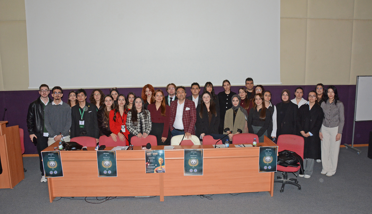 Hukuk Fakültemizde Münazara Turnuvası  Düzenlendi