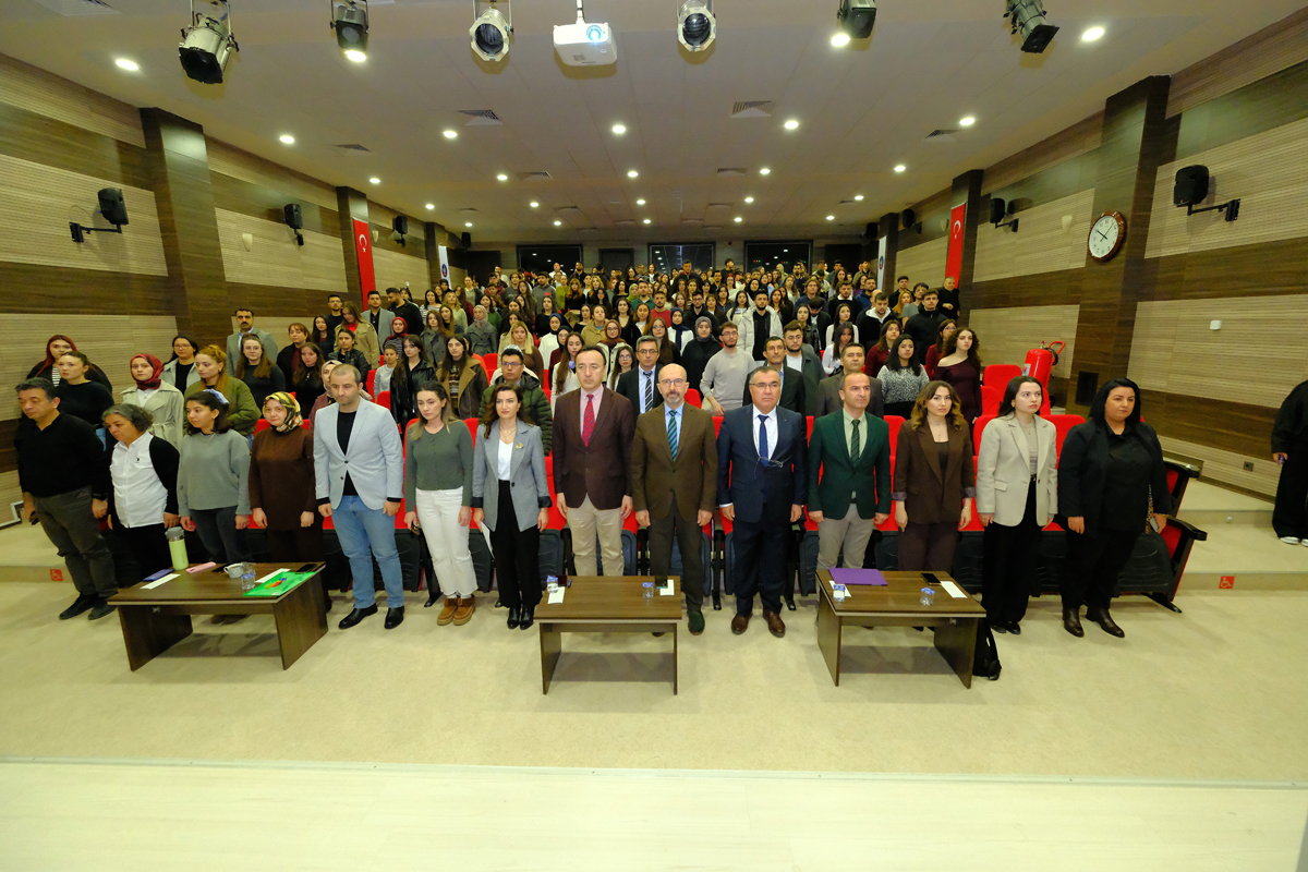 “İyileştiren Kütüphaneler, Geliştiren Kütüphaneler” Temasıyla Kutlanan 62. Kütüphane Haftası Açılış Konferansıyla Başladı