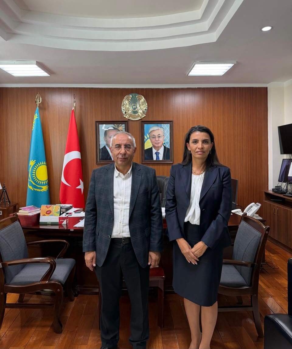 Prof. Dr. Pelin Aksen, Orhun Akademik Hareketlilik Programı Kapsamında Kazakistan’da Seminer Verdi