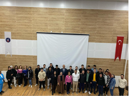 Kırıkkale Üniversitesi Delice Meslek Yüksek Okulu'nda Türkiye Yüzyılında Tarımsal Mücadelenin Geleceği isimli Söyleşi Programı Tamamlandı