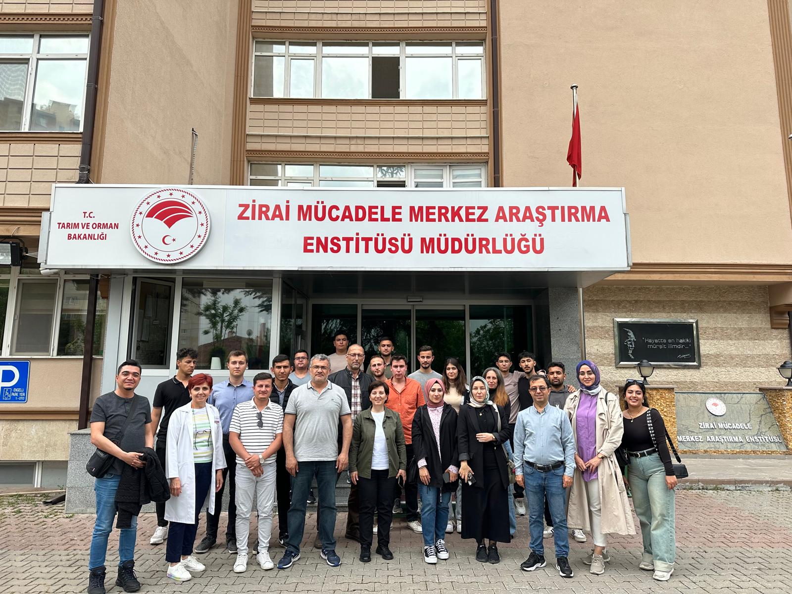 Tarım ve Orman Bakanlığına bağlı Ankara Zirai Mücadele Merkez Araştırma Enstitüsü Müdürlüğüne teknik gezi yapıldı