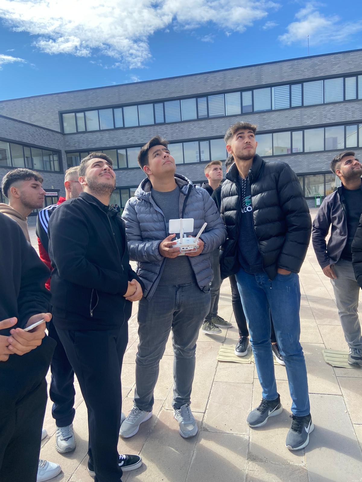 Delice Meslek Yüksekokulu'nda Drone Uçuş Eğitimi Gerçekleştirildi.