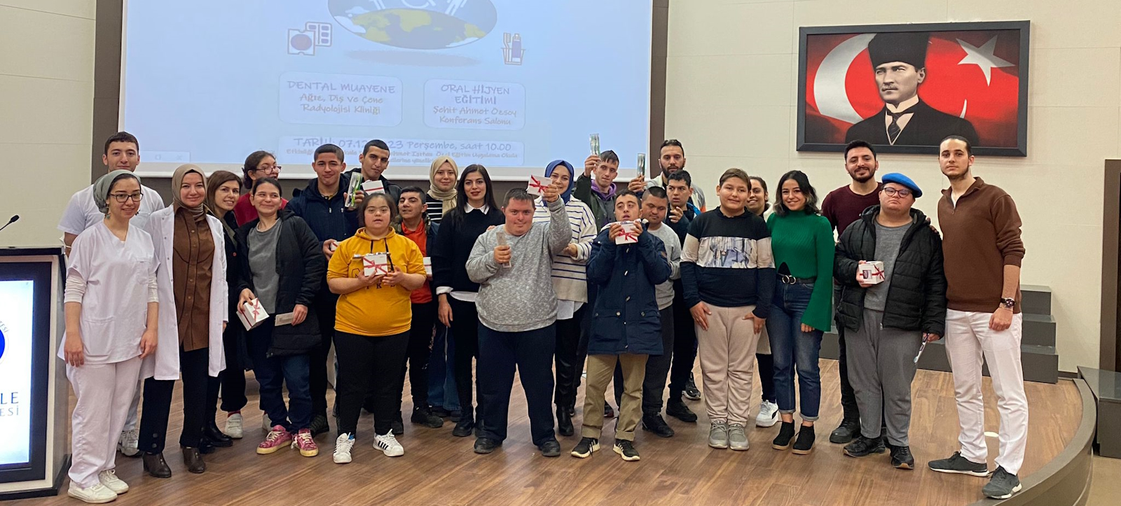 Fakültemizde 3 Aralık Dünya Engelliler Günü kapsamında ‘Diş Sağlığı Etkinlikleri’ yapıldı.