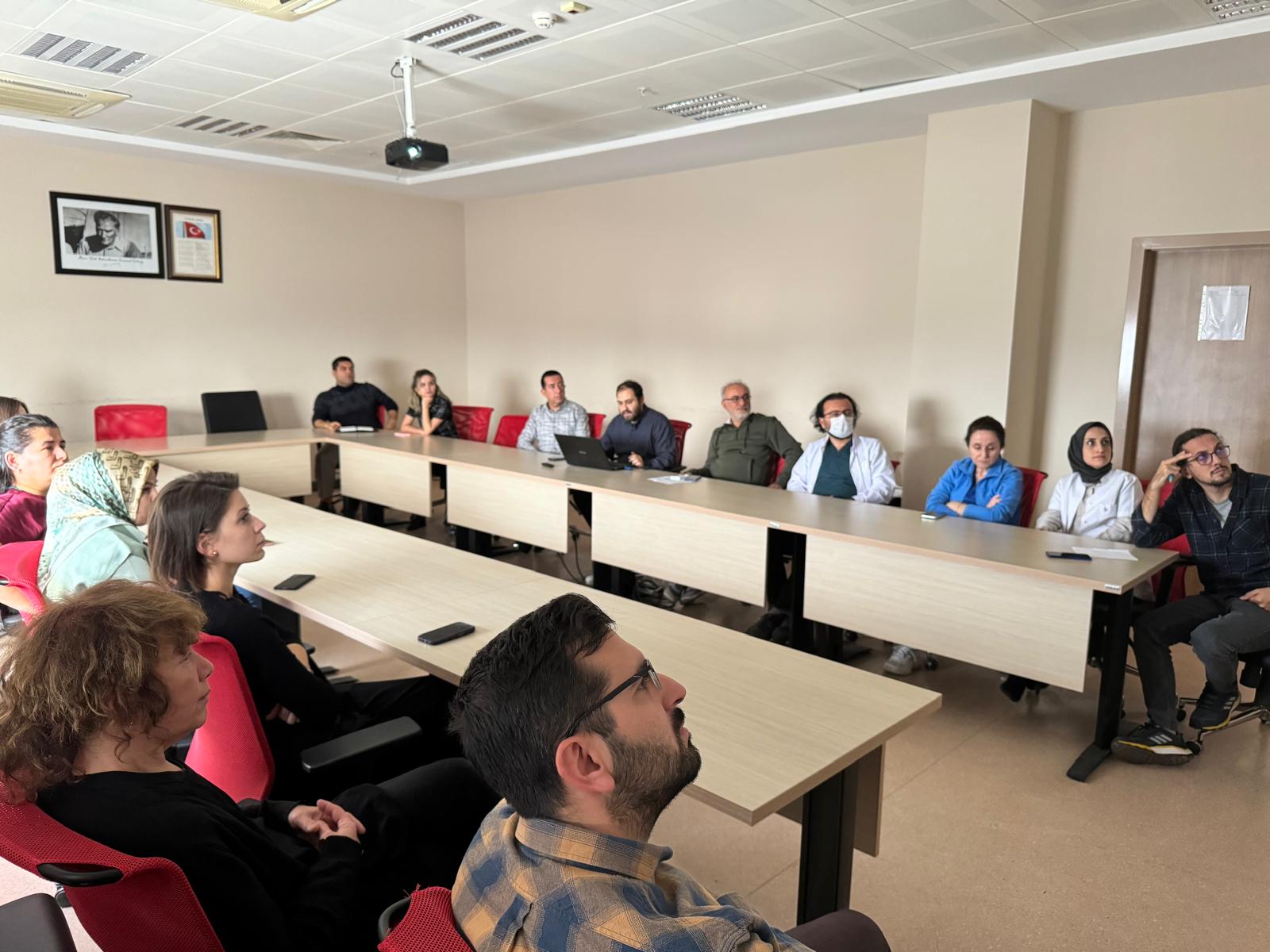 Fakültemiz Öğretim Üyeleri ve Öğrencilerine Kurumsal Akreditasyon Programı hakkında bilgilendirme toplantısı yapıldı. 11/11/2024