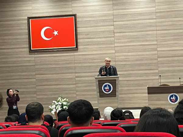 Mehmet Aycı "Bir Yürekten Bin Yüreğe" Seslendi