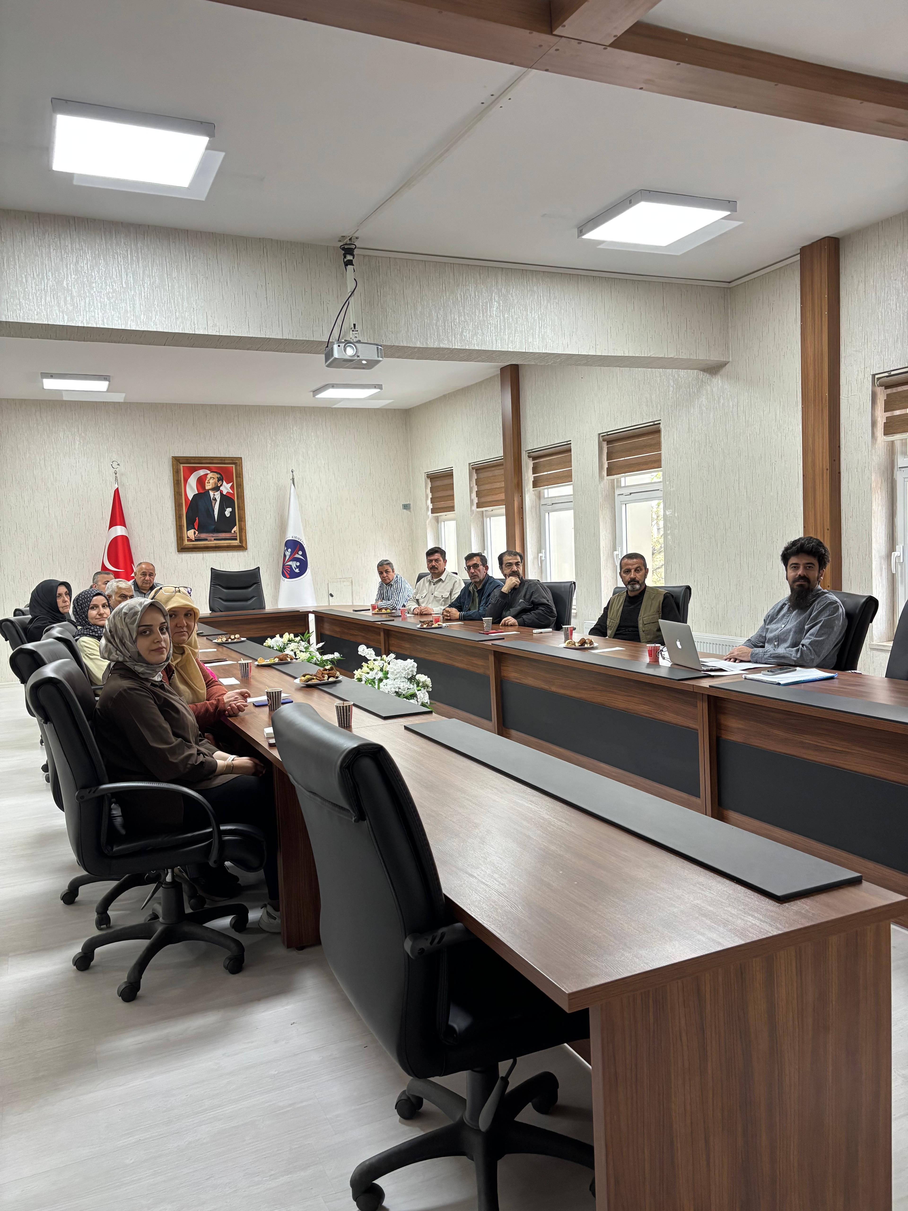 “Kamu Yönetimi ve Etik” konulu seminer gerçekleştirildi