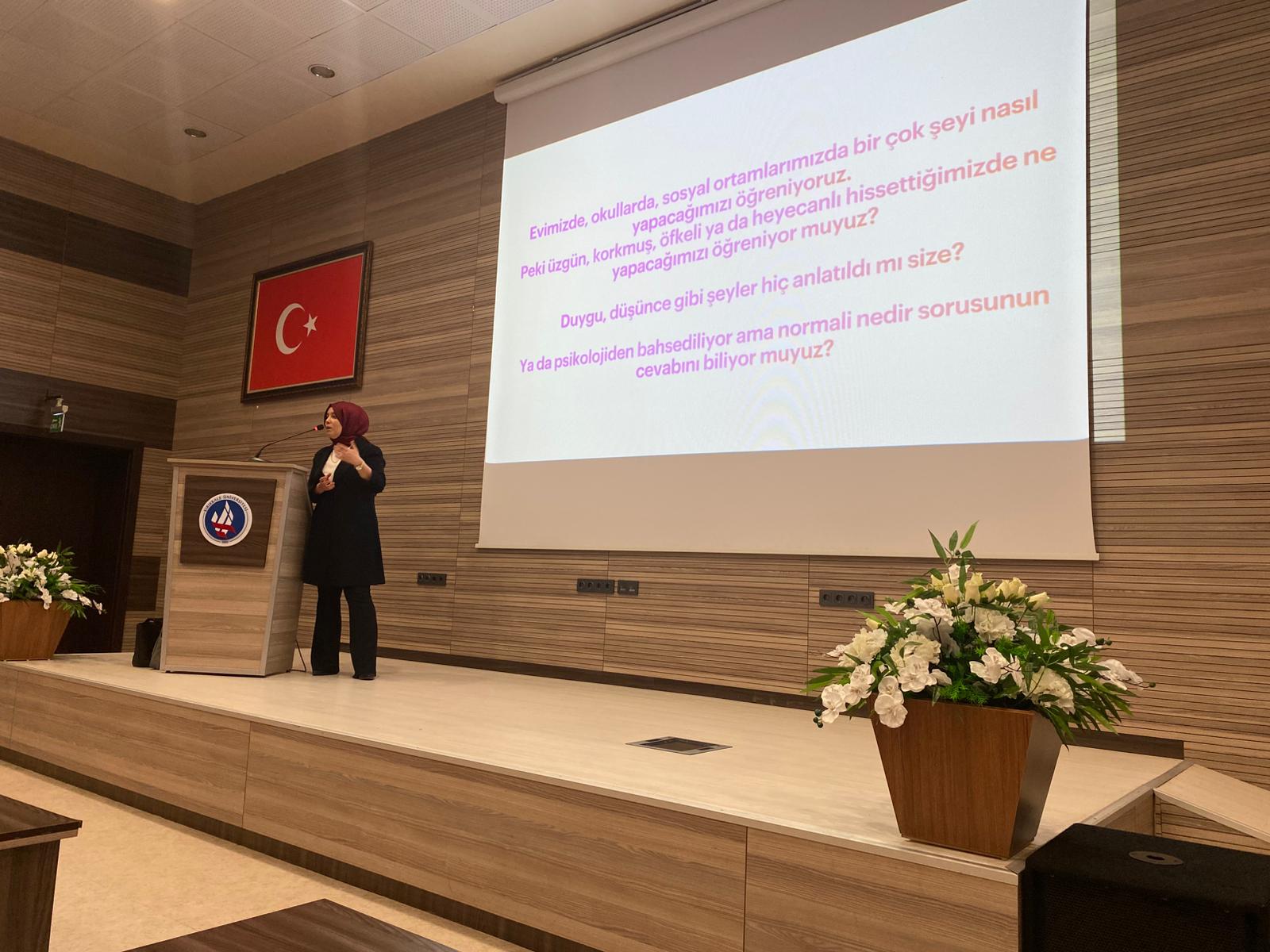Fakültemizde 2025-2026 Bahar Dönemi “Kendime İyi Bak” Söyleşisi Gerçekleştirildi.