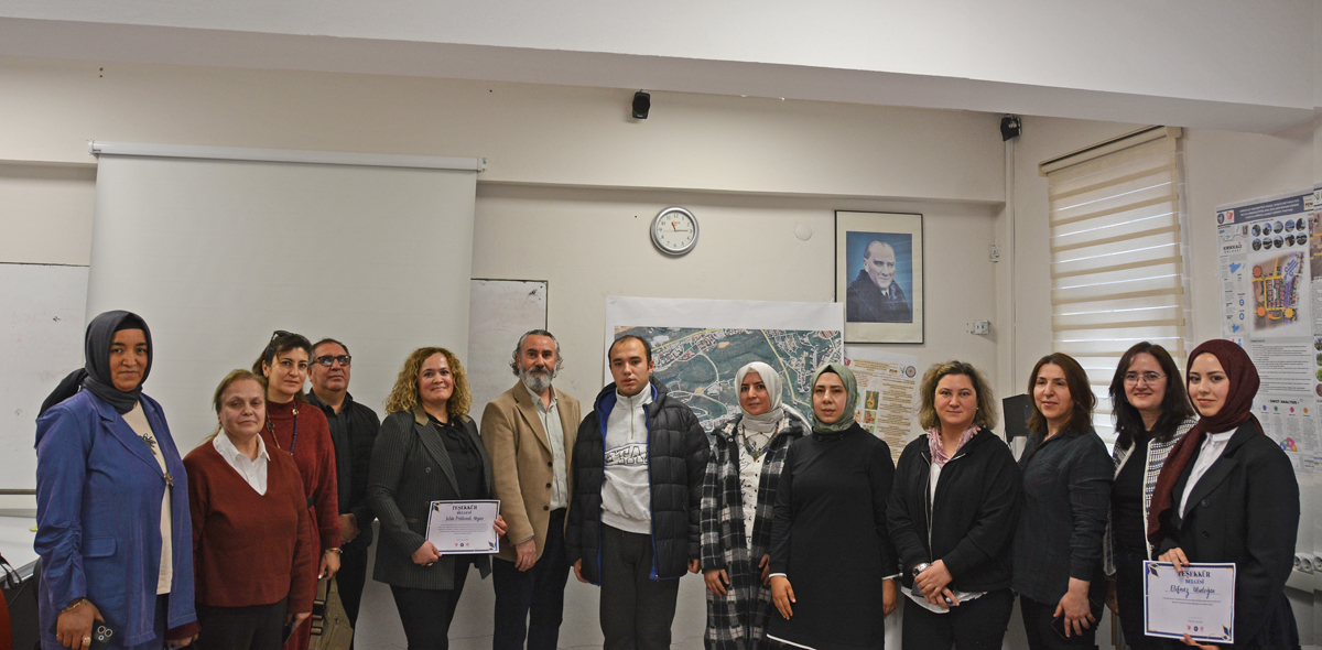 Güzel Sanatlar Fakültemizde Görsel Sanat Uygulama Çalışmalarının Özel Gereksinimli Bireylere Olumlu Etkileri Anlatıldı