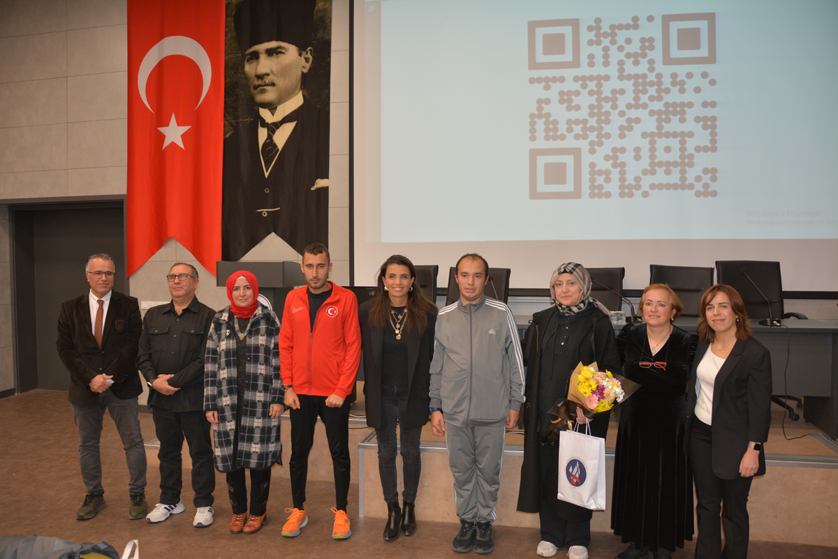 Üniversitemizde, “Tanının Ötesi: Özel Gereksinimli Çocuğa Ebeveyn Olmak” Konulu Söyleşi Düzenlendi