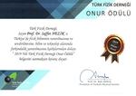 Prof. Dr. Saffet NEZİR’e “2019 yılı Türk Fizik Derneği Onur Ödülü” takdim edildi. 