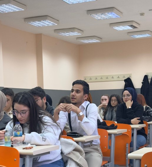 Bölüm Başkanı - Öğrenci Buluşması Gerçekleştirildi (İİBF)