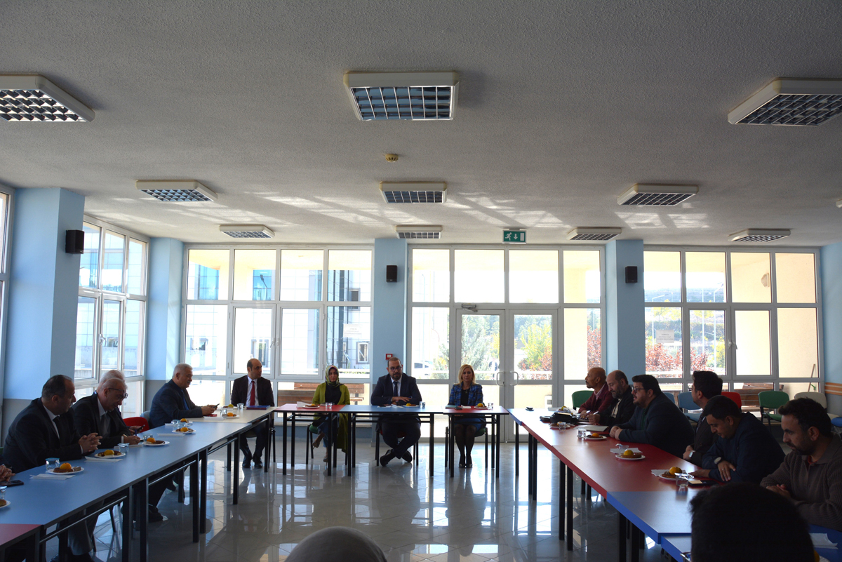 Fakültemizde Paydaş Odaklı Gelişim ve Kalite Süreçleri Değerlendirildi (İİBF)