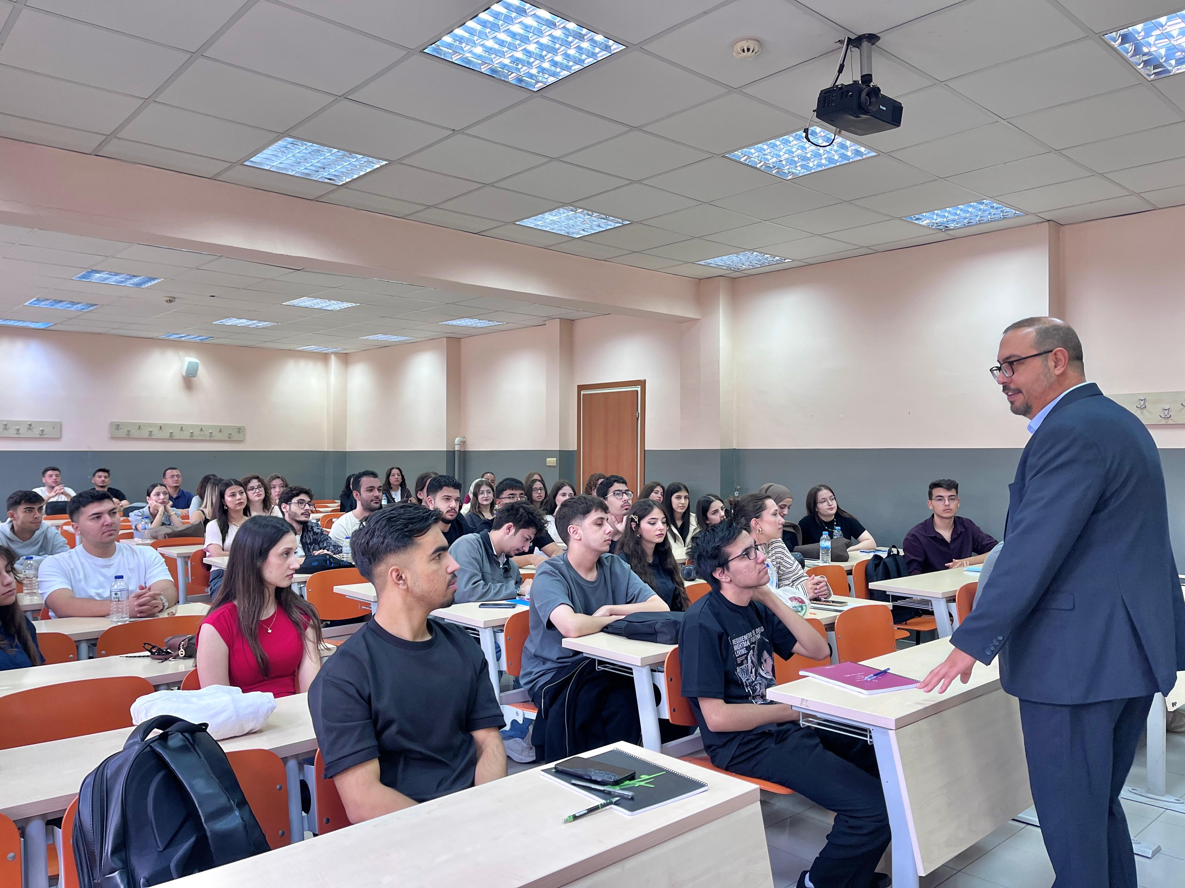 2026-2027 Eğitim Öğretim Yılı Güz Dönemi Oryantasyon Programları Gerçekleştirildi (İİBF)