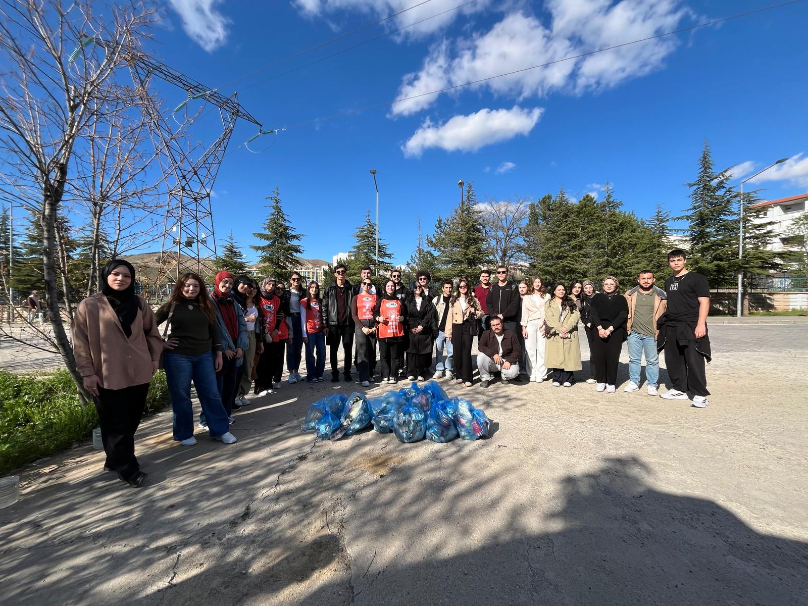Kırıkkale Üniversitesi’nde “Kampüs Pırıl Pırıl” Etkinliği Başarıyla Tamamlandı (İİBF)