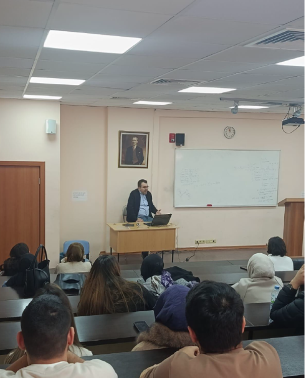 Erasmus Bilgilendirme Toplantısı Gerçekleştirildi (İİBF)