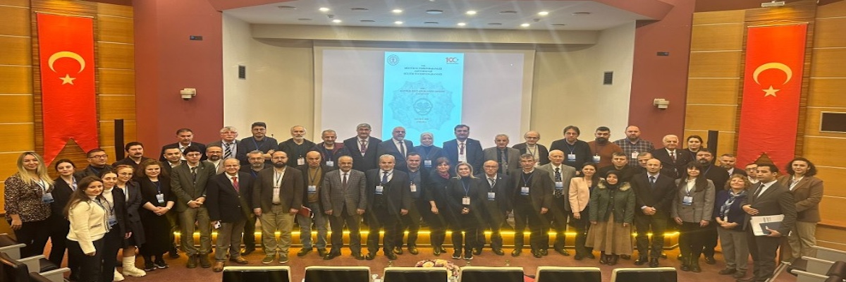 Dekan Yardımcımız Doç. Dr. Güldane Gündüzöz, 5 Şubat 2024 Tarihinde Alevi-Bektaşi Kültür ve Cemevi Başkanlığı’nın Ev Sahipliğinde Düzenlenen Aba: Alevilik ve Bektaşilik Ansiklopedisi Hazırlama Çalıştayına Katıldı.