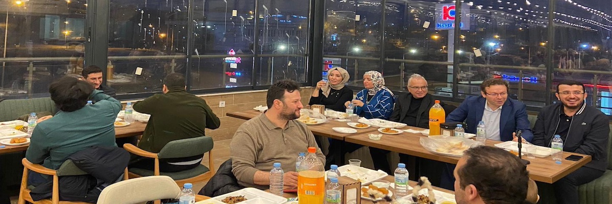 Öğretim Üyelerimiz ve Öğrencilerimiz İftar Yemeğinde Buluştu