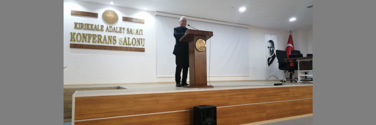 Dekanımız Prof. Dr. Mevlüt Erten Kırıkkale Adalet Sarayı Davut Poyrazer Konferans Salonu’nda “Kur’ân-ı Kerîm Çerçevesinde Geleceğimizi İnşa Etmek” Konulu Bir Konferans Verdi